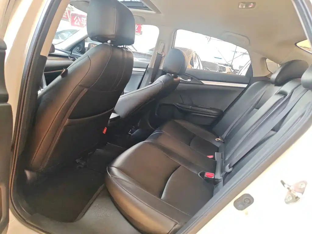 Honda Civic — миниатюра 17
