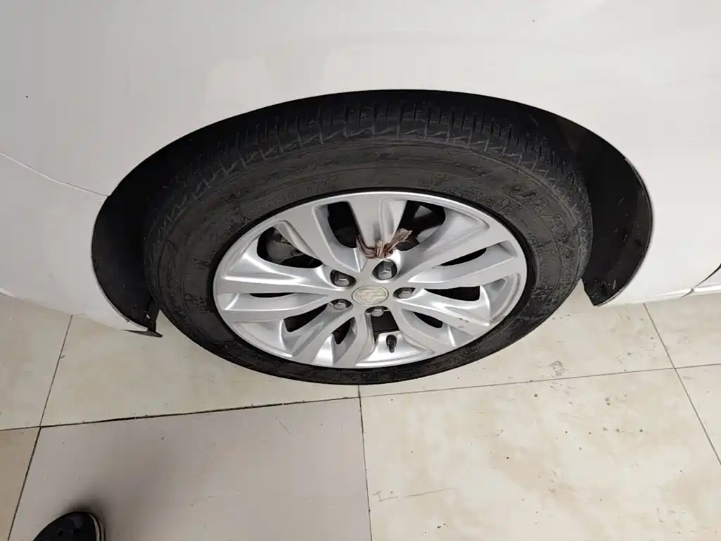 Buick Excelle — миниатюра 23