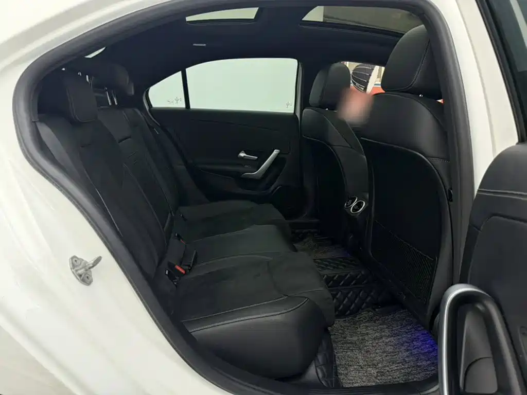 Mercedes-Benz A-Class — миниатюра 4