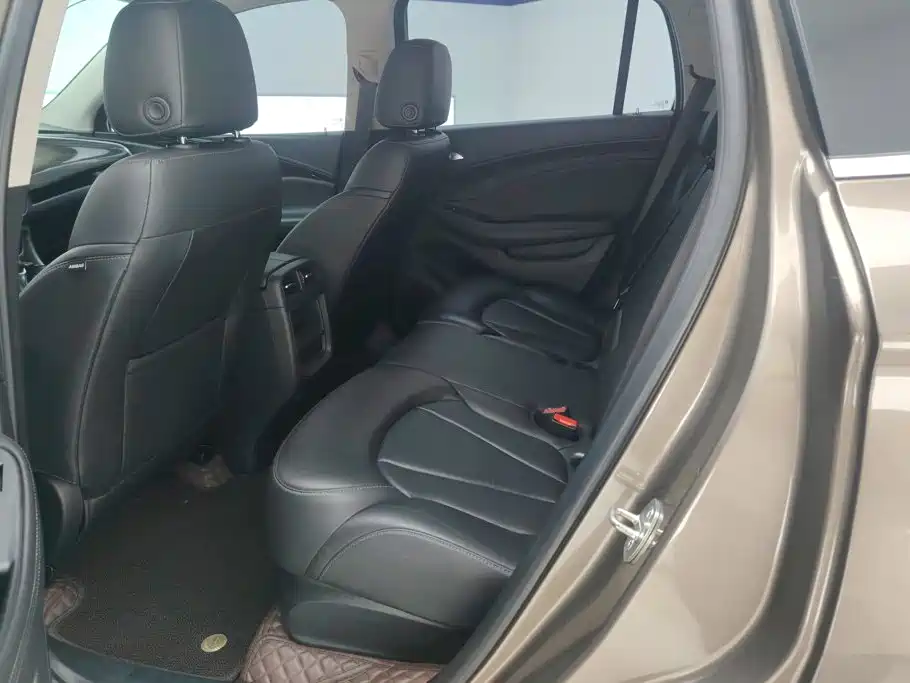 Buick Envision Plus — миниатюра 11
