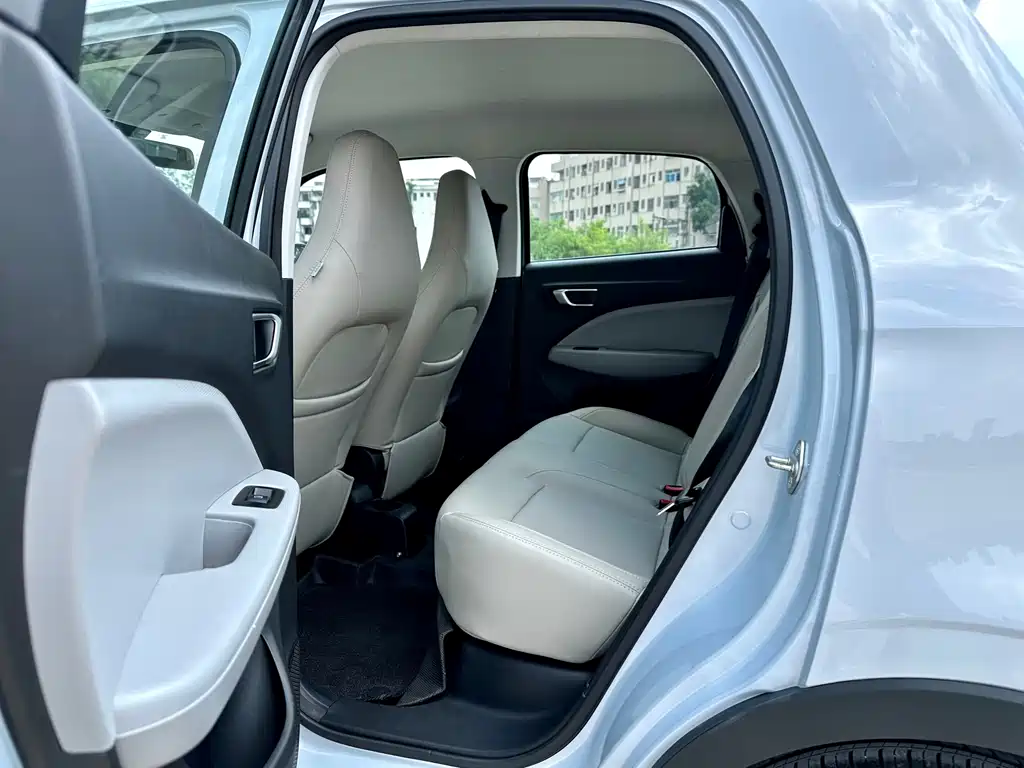 Leapmotor Leapmotor T03 — миниатюра 10
