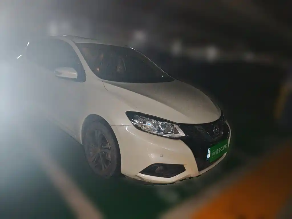 Nissan Tiida — миниатюра 24