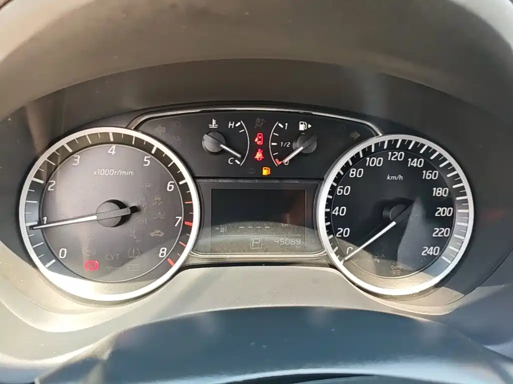 Nissan Sylphy — миниатюра 8