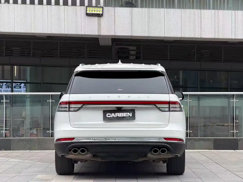 Lincoln Aviator — миниатюра 8