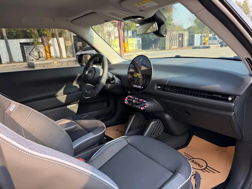 MINI ELECTRIC  COOPER