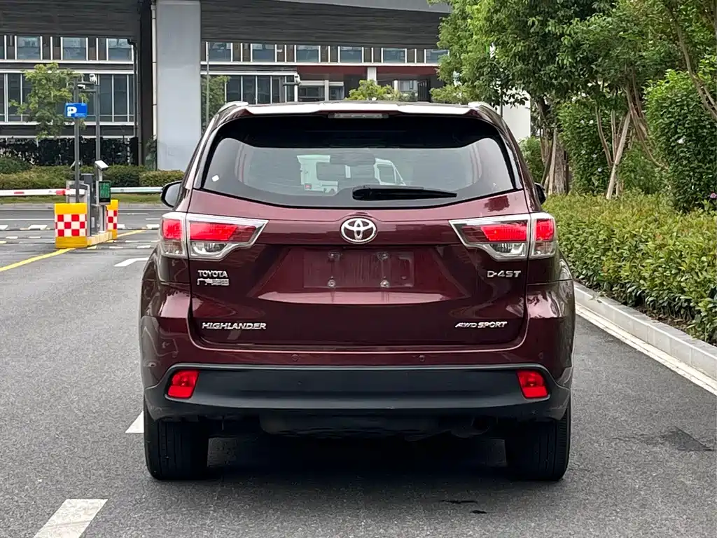 Toyota Highlander — миниатюра 5