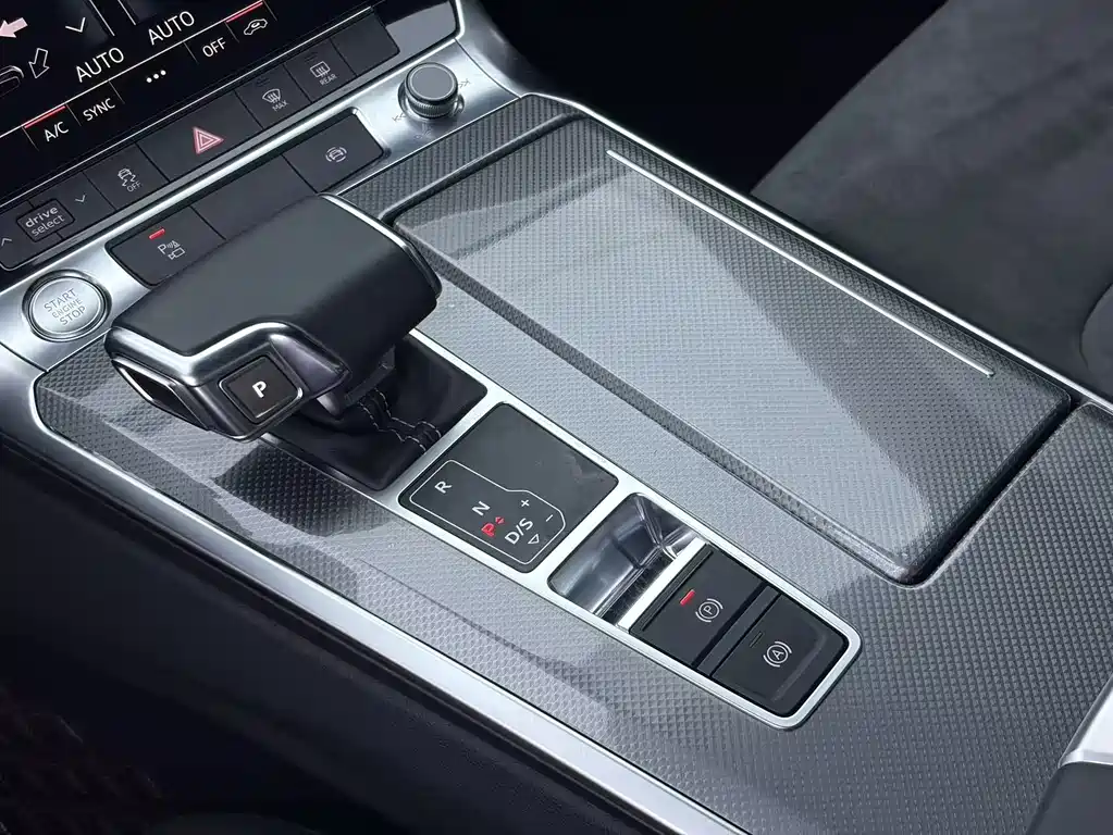 Audi A6L — миниатюра 13
