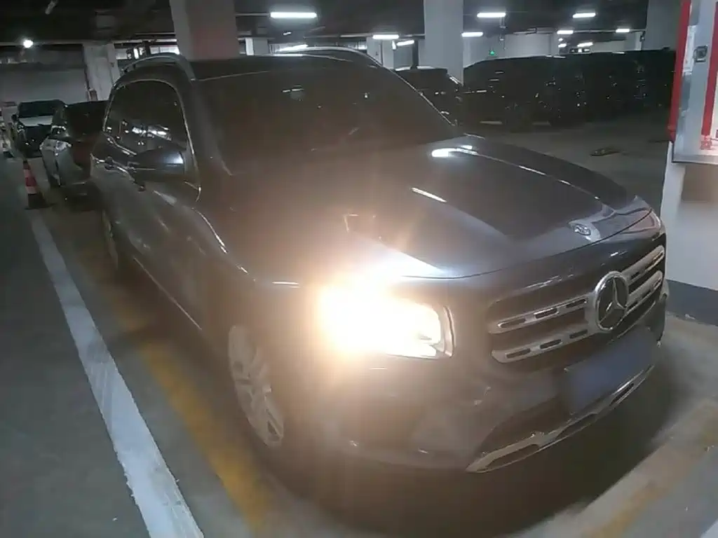Mercedes-Benz GLB — миниатюра 4