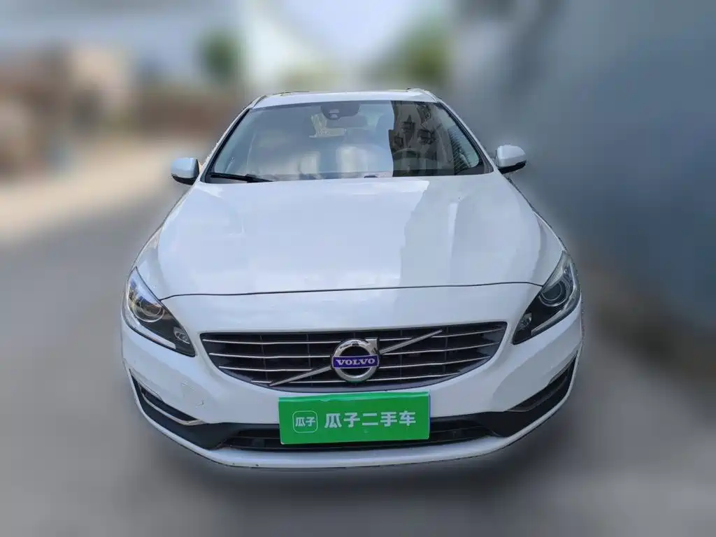 Volvo V60 — миниатюра 23