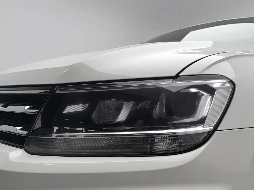 Volkswagen Tiguan L — миниатюра 7