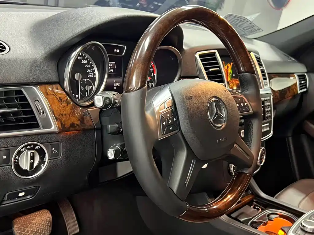 Mercedes-Benz M-Class ML 400 4MATIC Luxury Type, фото 10