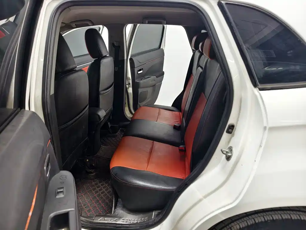 Mitsubishi ASX — миниатюра 12