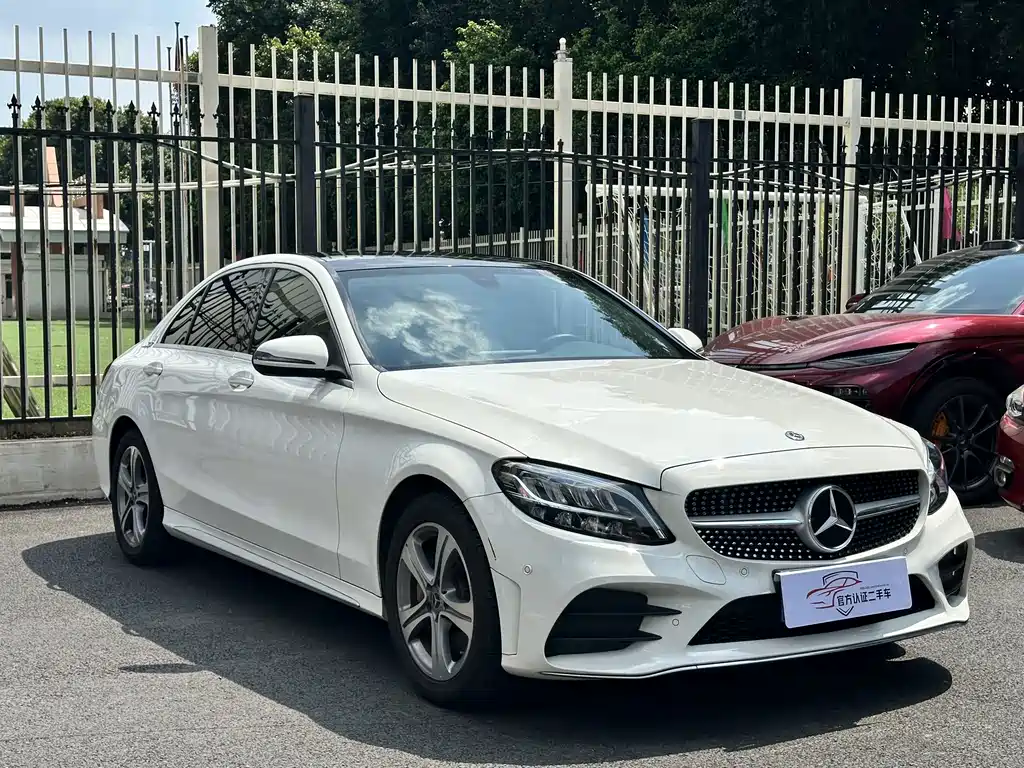 Mercedes-Benz C-Class — миниатюра 3