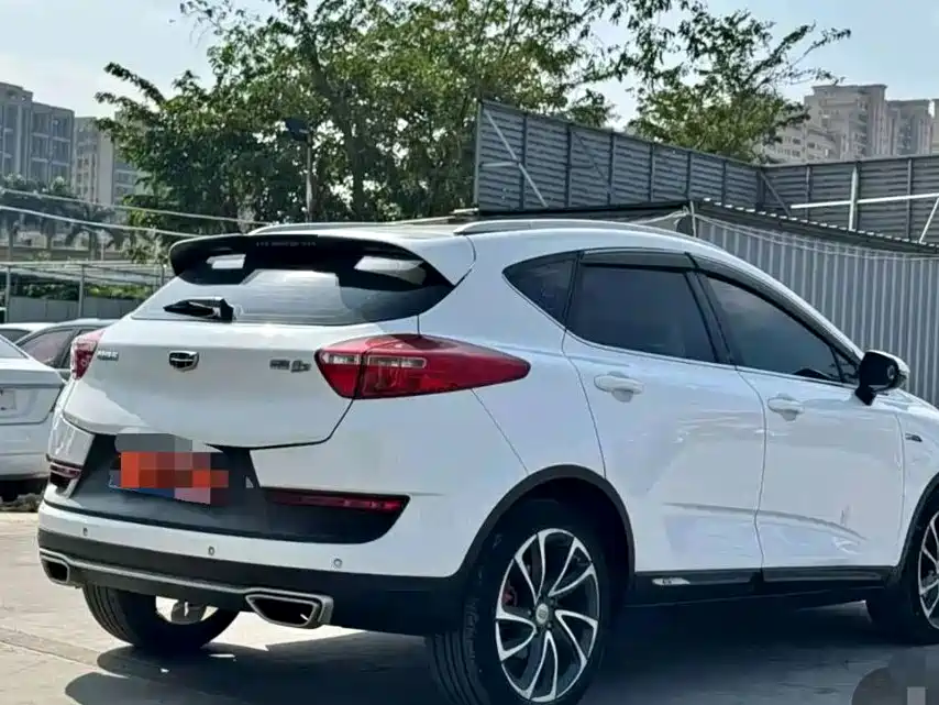 Geely Emgrand GS — миниатюра 8