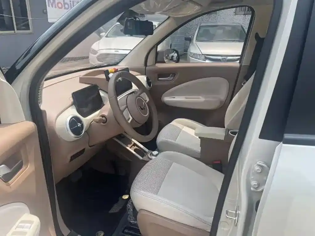 Wuling MINIEV — миниатюра 4