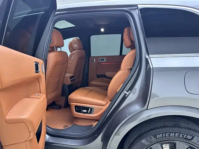 Li Auto Li L8 — миниатюра 13