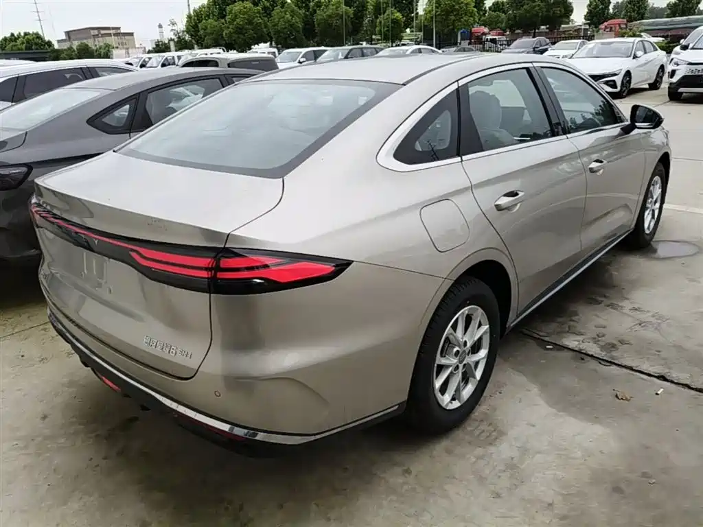 Geely Galaxy Galaxy 6 6 2026 125km