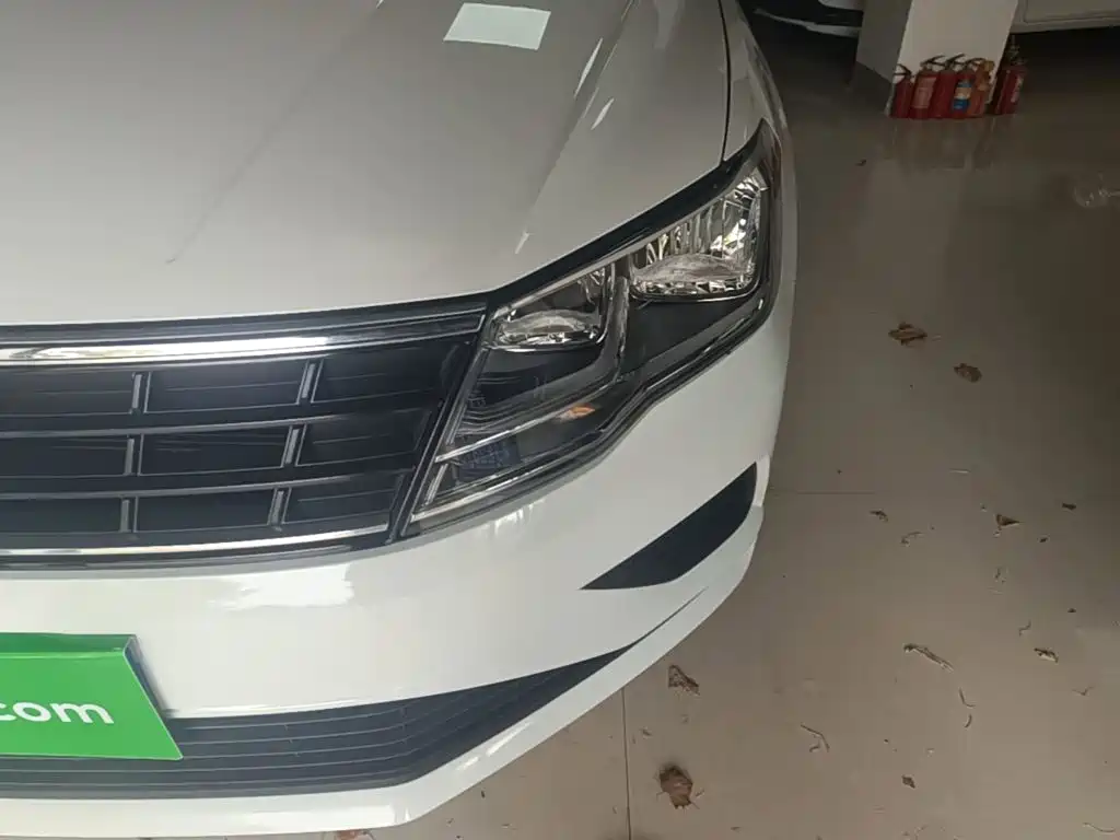 Volkswagen Jetta — миниатюра 24