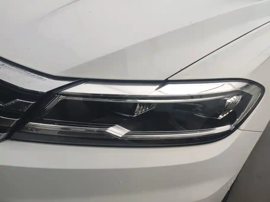 Volkswagen Lavida — миниатюра 5