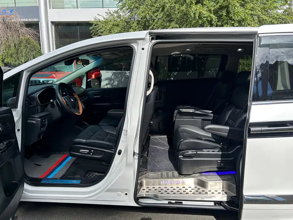 Honda Elysion — миниатюра 12