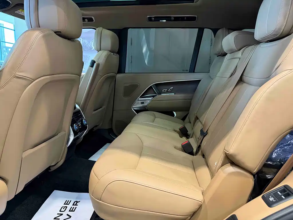 Land Rover Range Rover 2023 — фото 16
