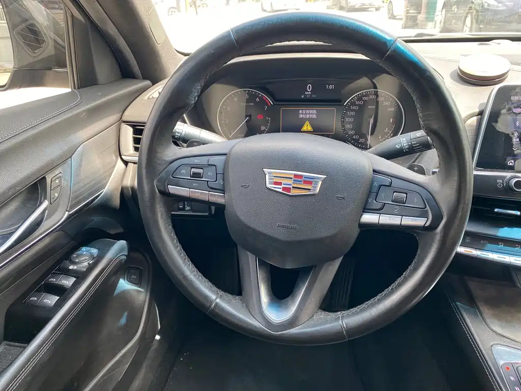Cadillac CT4 — миниатюра 9
