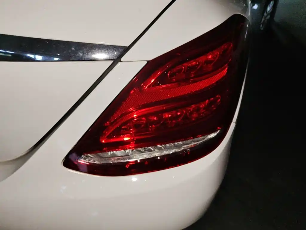 Mercedes-Benz C-Class — миниатюра 8