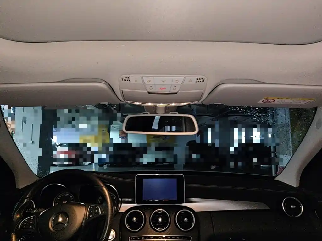 Mercedes-Benz C-Class — миниатюра 18