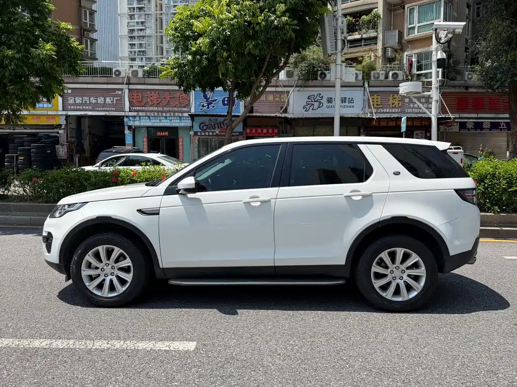 Land Rover Discovery Sport — миниатюра 3