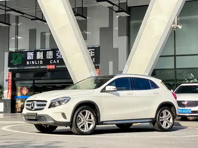 MERCEDES-BENZ  GLA 2016