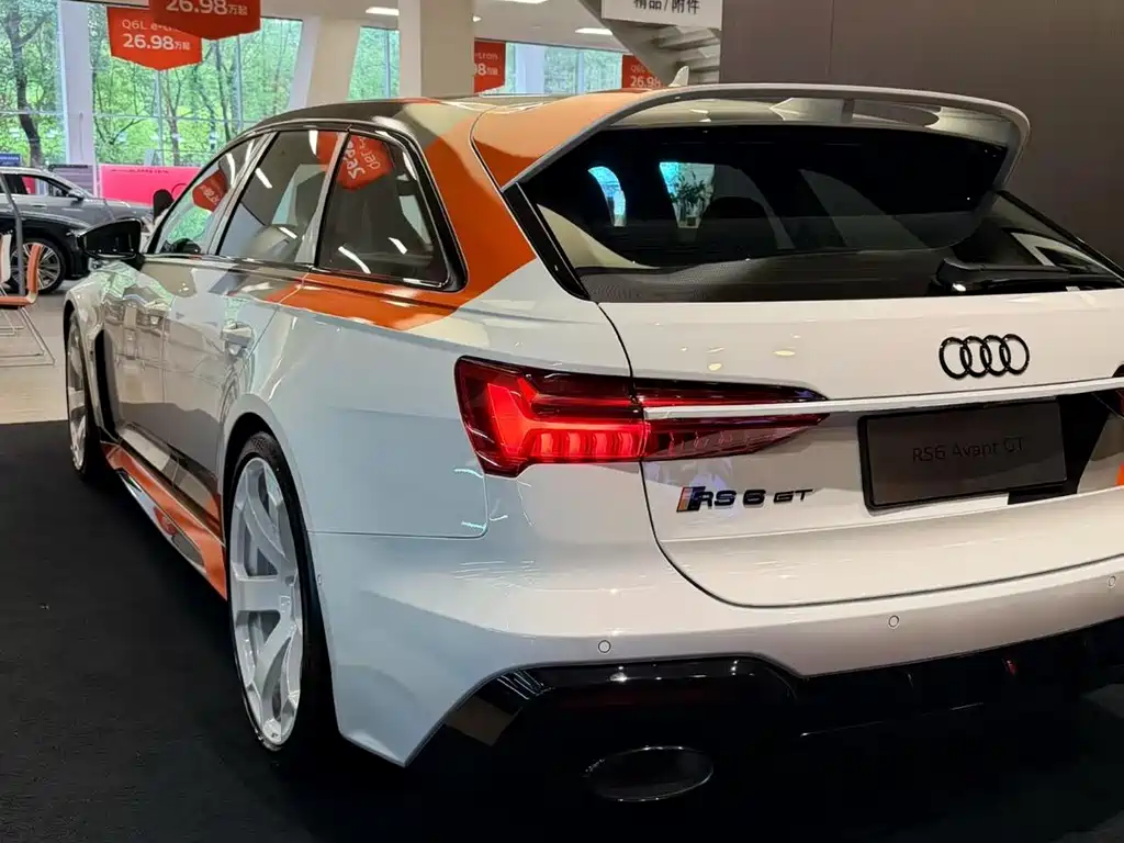 Audi RS 6 2025 RS 6 Avant GT