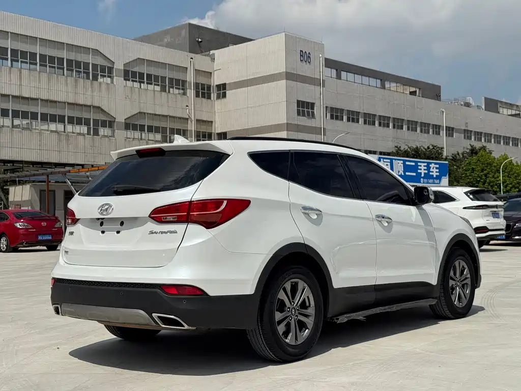 Hyundai Santa Fe — миниатюра 5