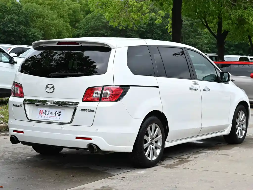 Mazda 8 2015 2.5L