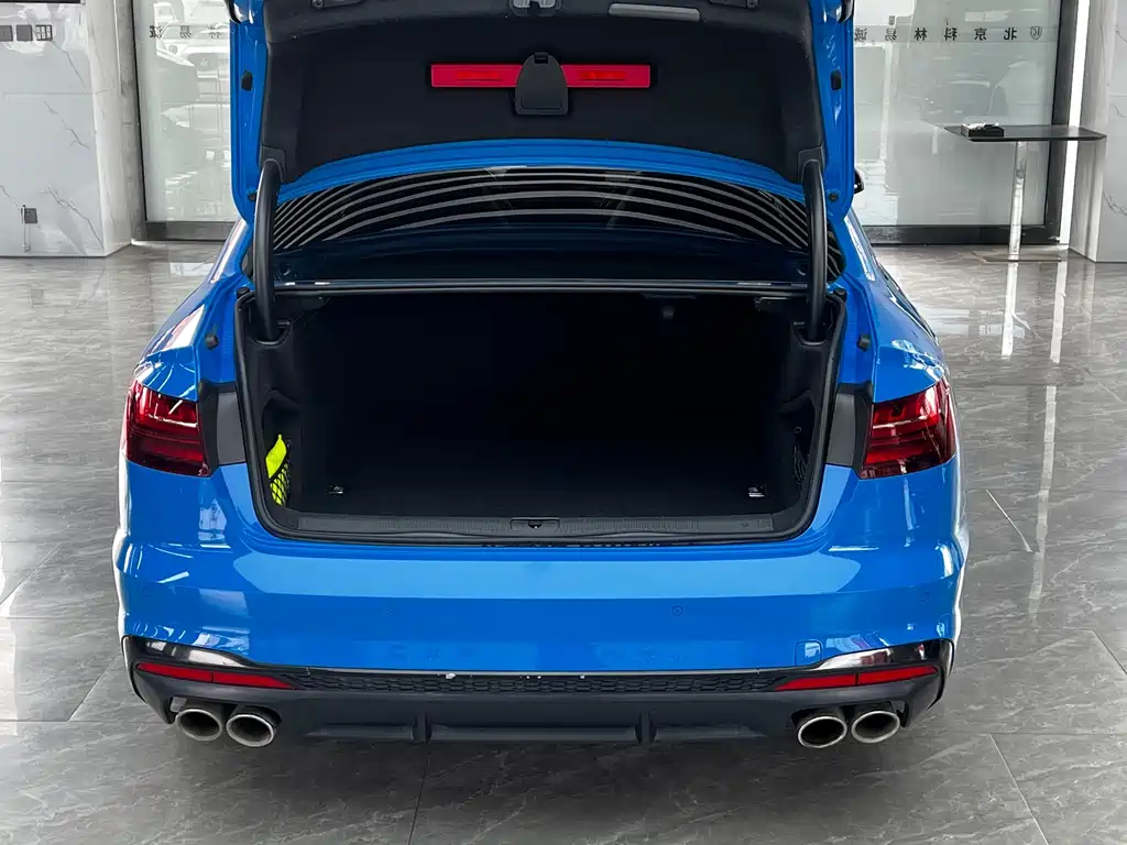 Audi S4 — миниатюра 27