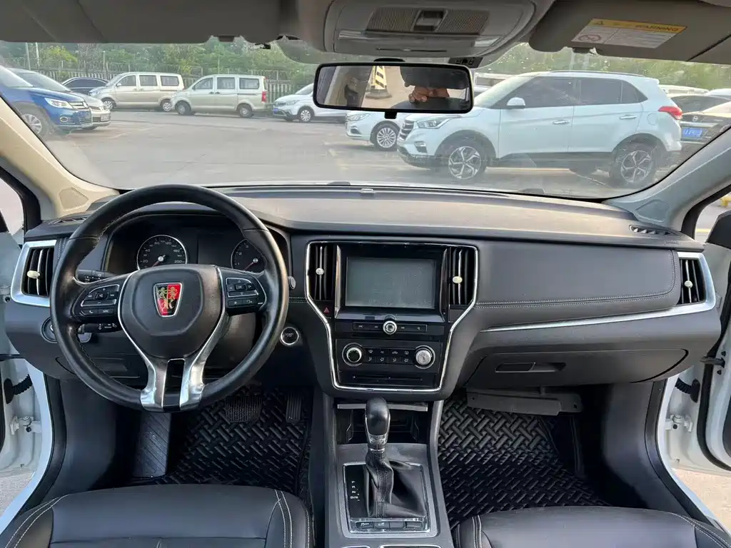 Roewe i6 2017 20T AT Smart