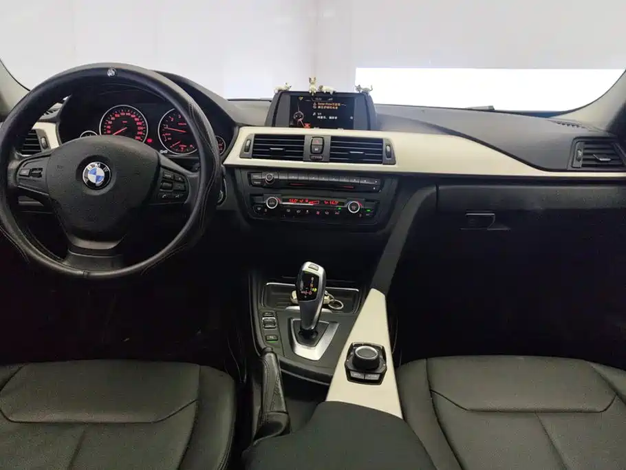 BMW 3 Series — миниатюра 12