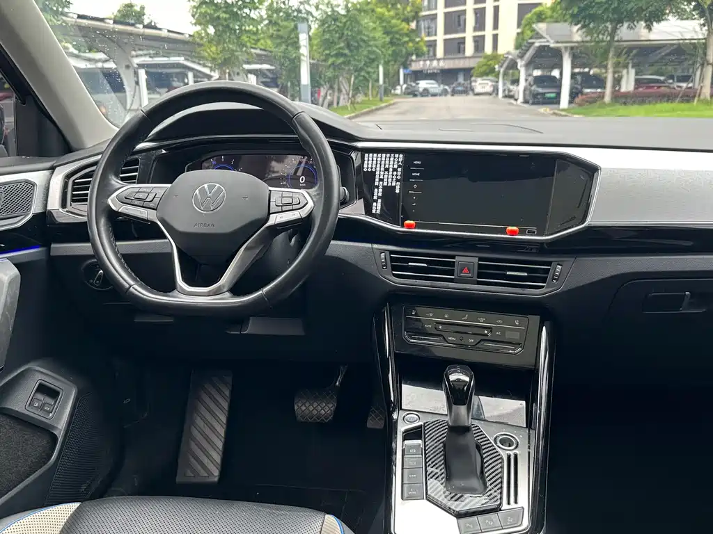 Volkswagen Tayron GTE — миниатюра 15