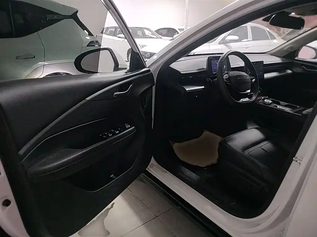 Wuling 五菱E5 — миниатюра 15