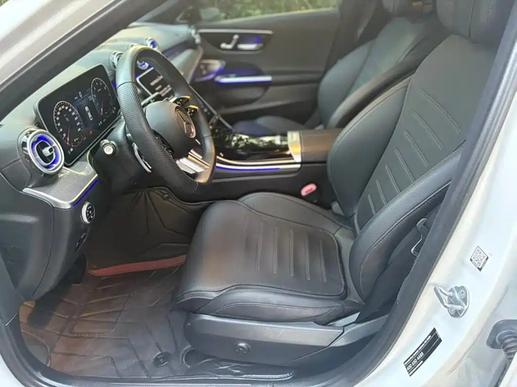 Mercedes-Benz C-Class — миниатюра 7