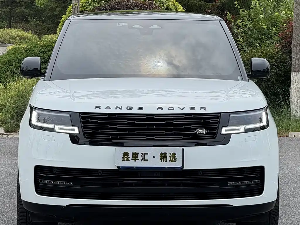 Land Rover Range Rover 2023 3.0 L6 400PS мест Long Wheelbase