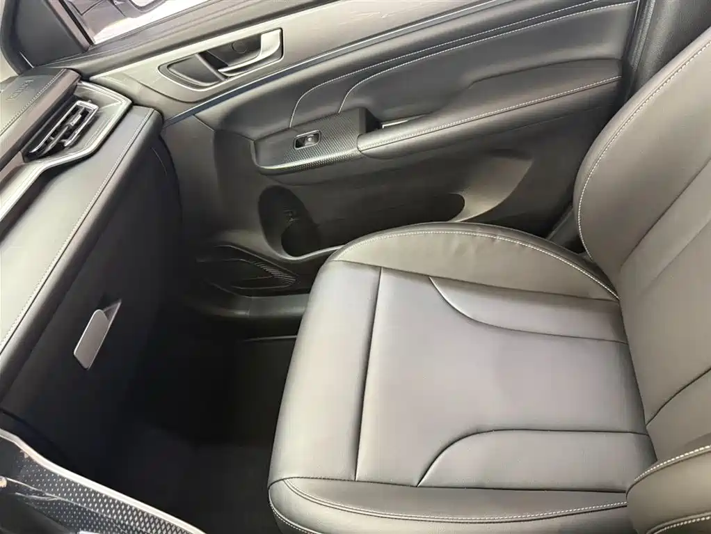 Haval M6 2021 PLUS 1.5T DCT Luxury