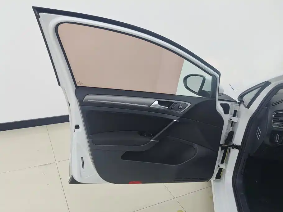 Volkswagen Golf — миниатюра 7
