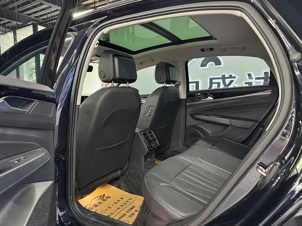 Volkswagen Passat — миниатюра 8