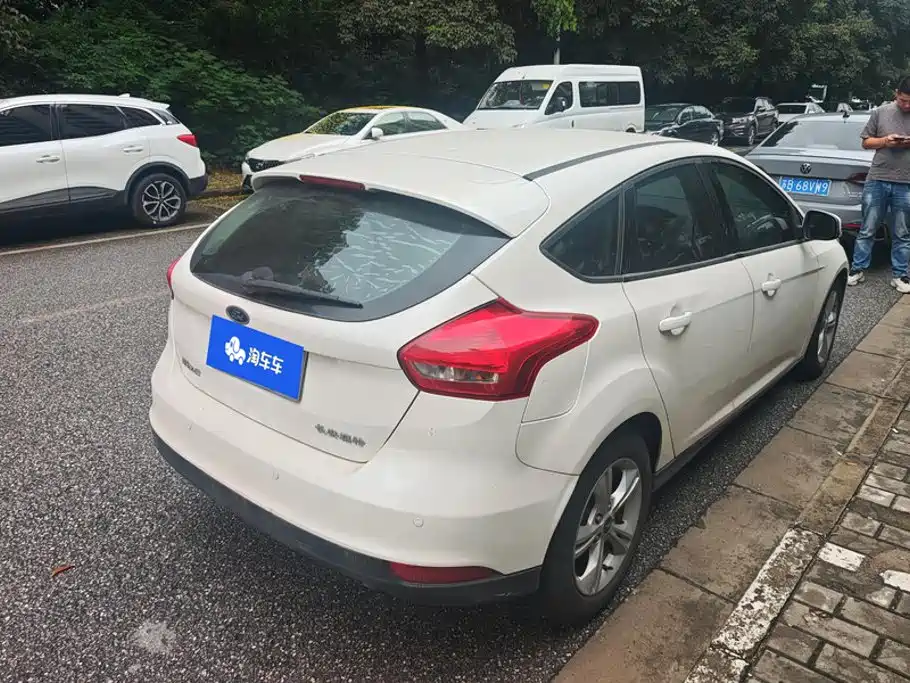 Ford Focus — миниатюра 3