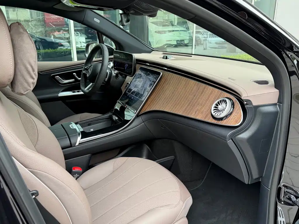 Mercedes-Benz EQE SUV 2024 500 4MATIC Luxury