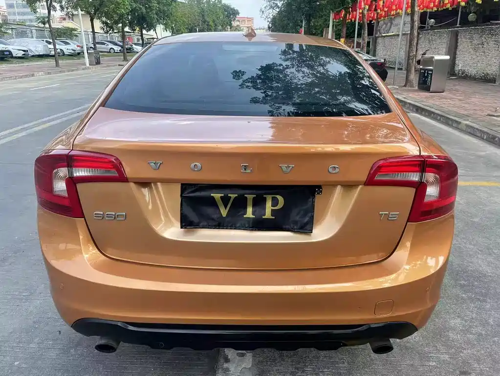 Volvo S60 (Import) — миниатюра 6