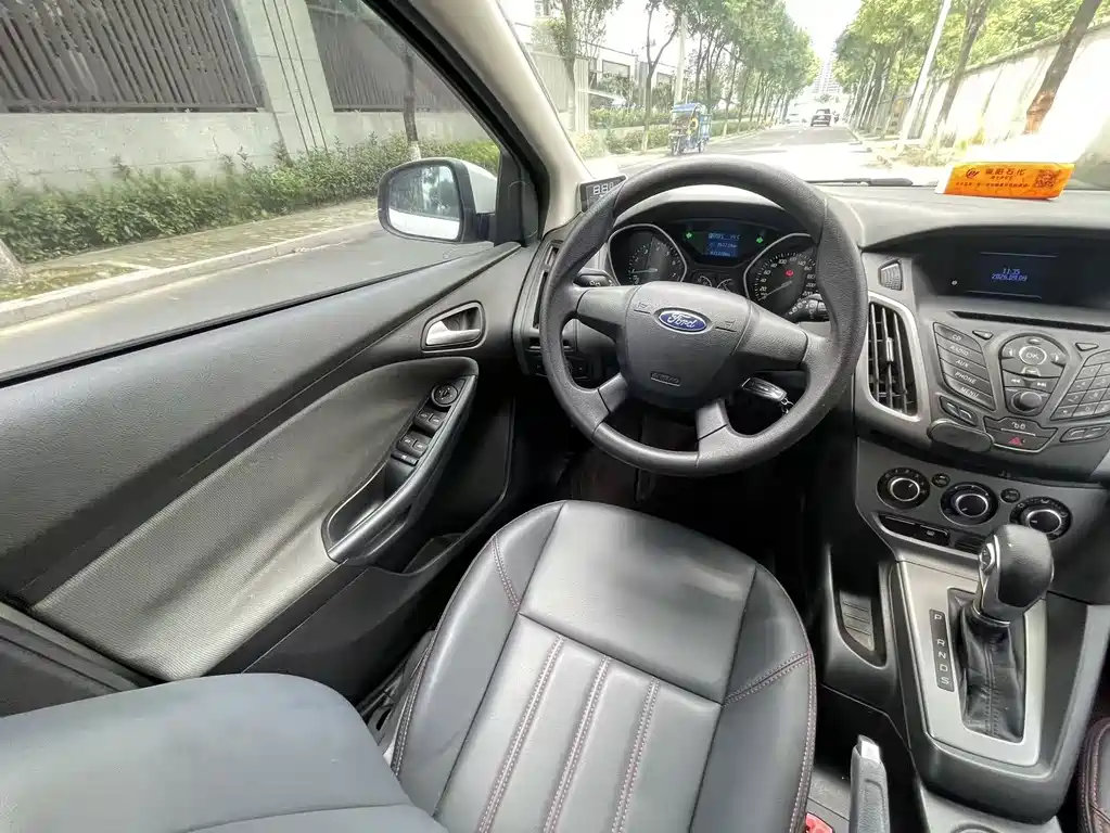 Ford Focus — миниатюра 15