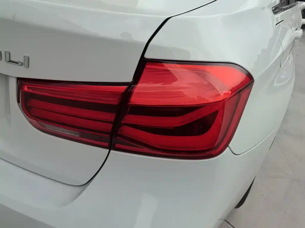 BMW 3 Series — миниатюра 8