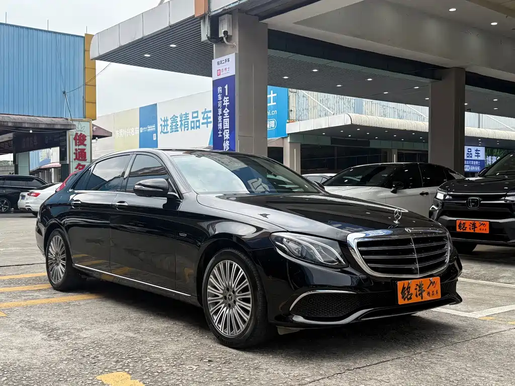 Mercedes-Benz E-Class — миниатюра 3
