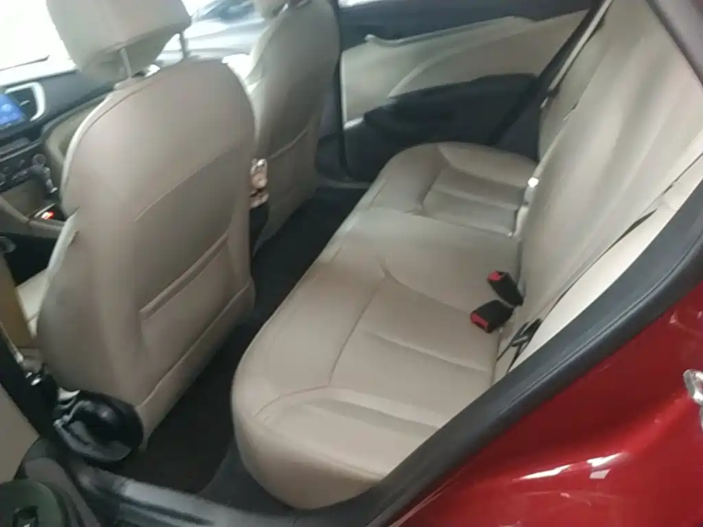 Buick Excelle — миниатюра 17